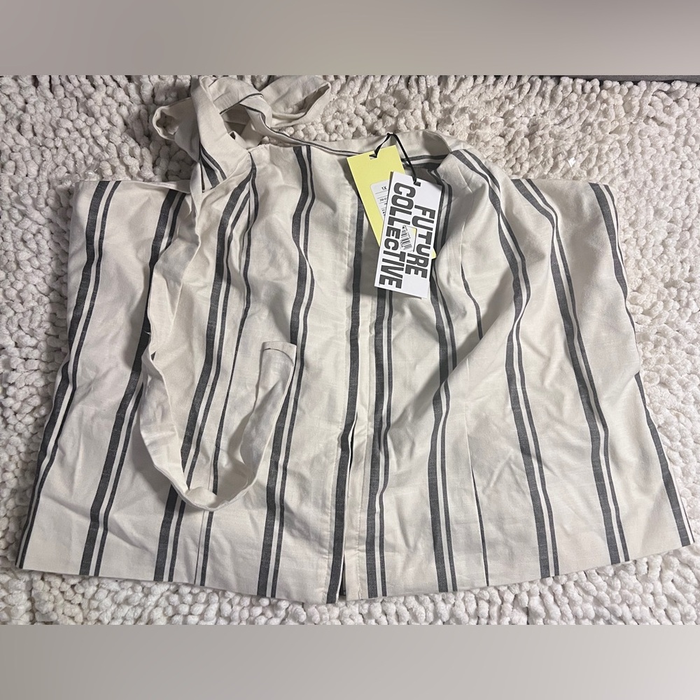 Jenee Naylor Future Collective Fitted Tank - Picture 6 of 8